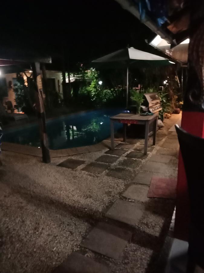 Travellers Budget Motel Port Vila Esterno foto