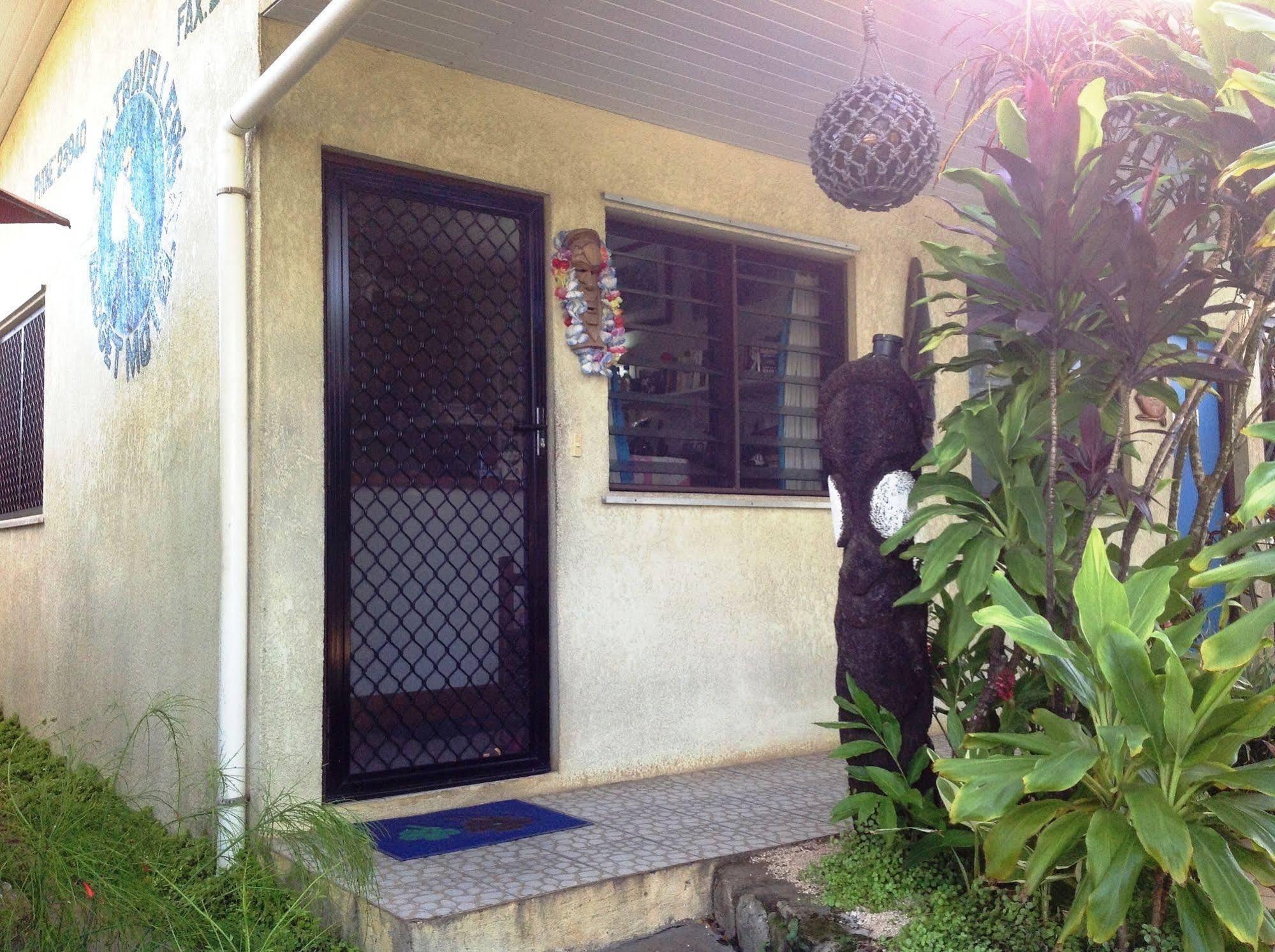 Travellers Budget Motel Port Vila Esterno foto